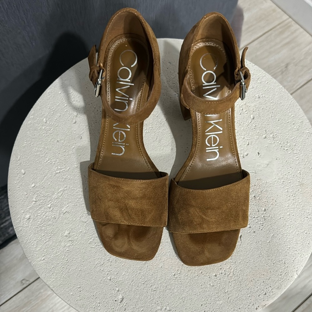 Suede Block Heal Women’s Shoe